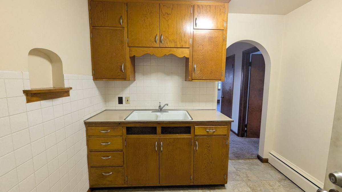 Apartment for rent at 1726 9th St, Moline, IL 61265