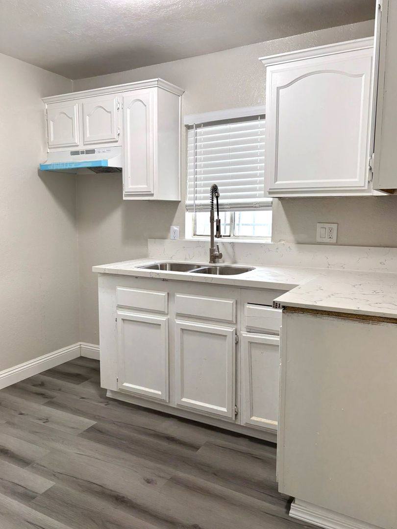 Apartment for rent at 44225 - 44245 Stanford Ave, Los Angeles, CA 90011