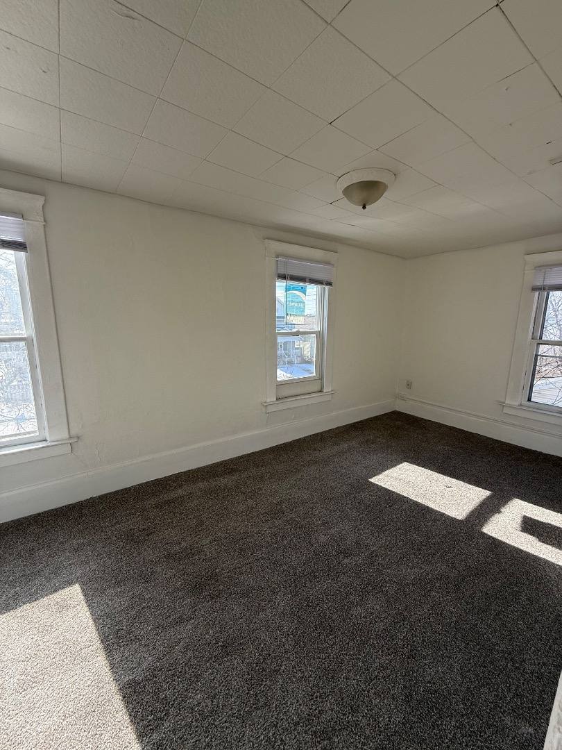 Apartment for rent at 811 Larned St, Lansing, MI 48912