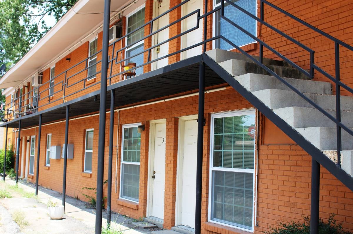 Apartment for rent at 31 N Evergreen, Memphis, TN 38104