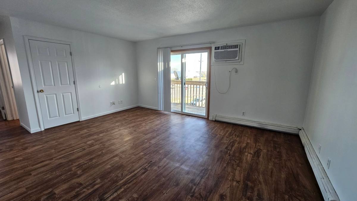 Apartment for rent at 1210 1218 SE Belmont Dr, Ankeny, IA 50021