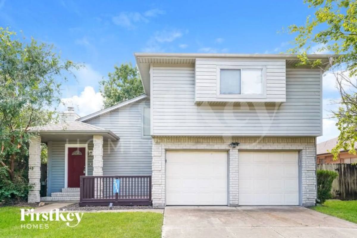 House for rent at 2914 Norwich St, Pearland, TX 77584