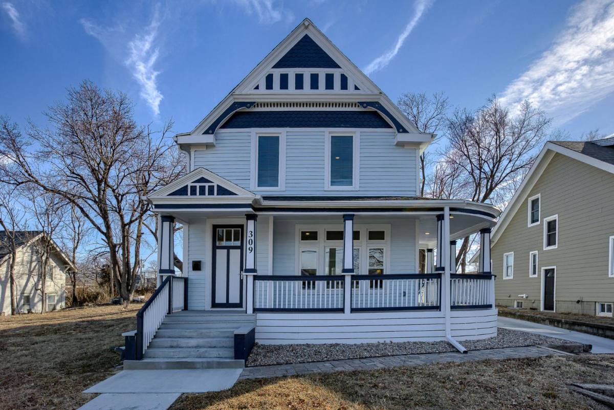 House for rent at 309 N 33rd St, Omaha, NE 68131