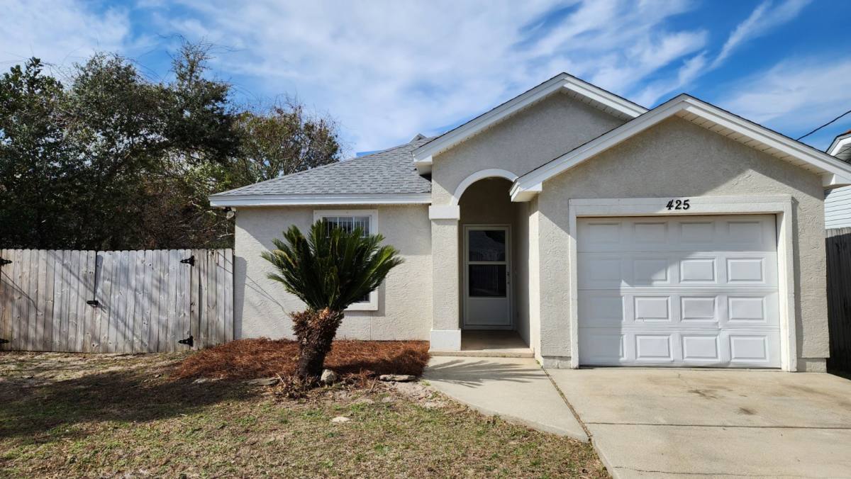 House for rent at 425 Dolphin Dr, Panama City Beach, FL 32413