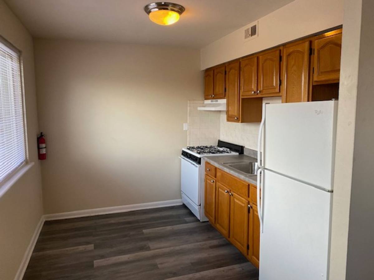 Apartment for rent at 10 E Winona Ave, Norwood, PA 19074