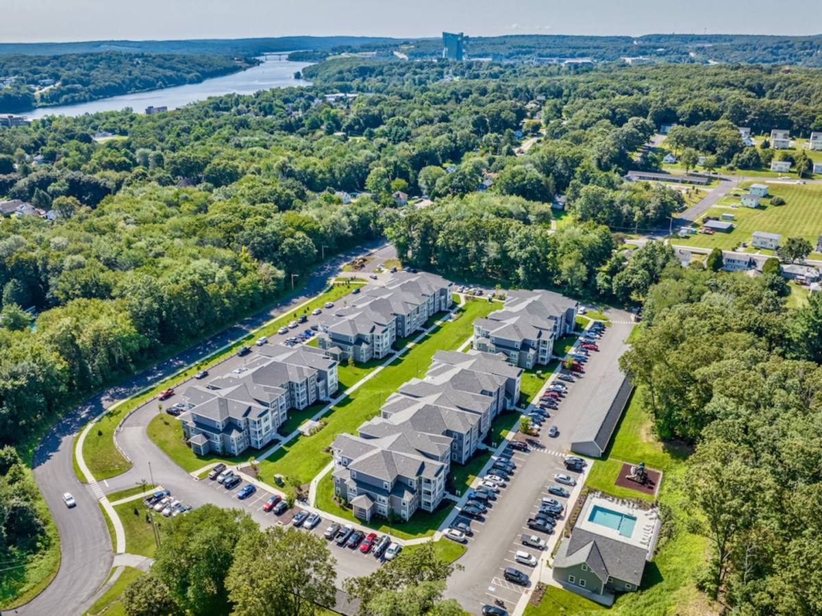 Apartment for rent at 2 Westledge Dr, Norwich, CT 06360