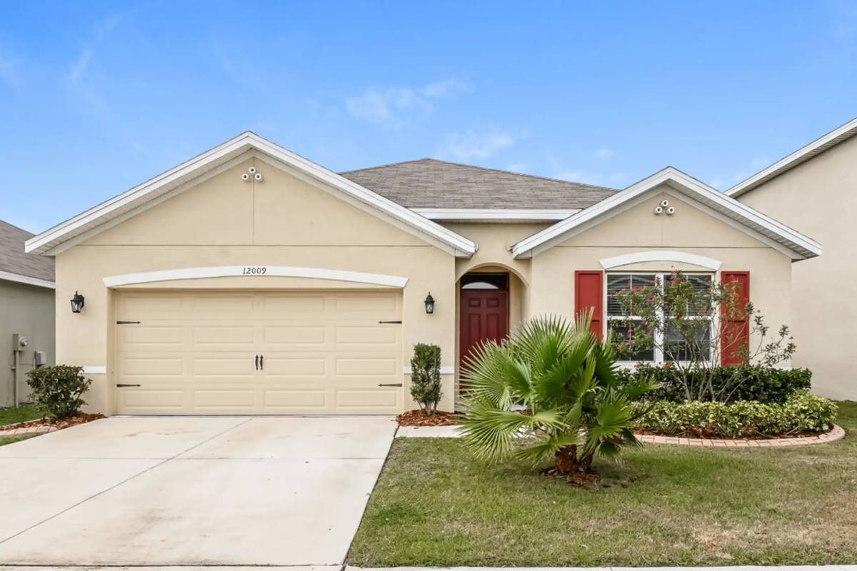 House for rent at 12009 Gillingham Harbor Lane, Gibsonton, FL 33534