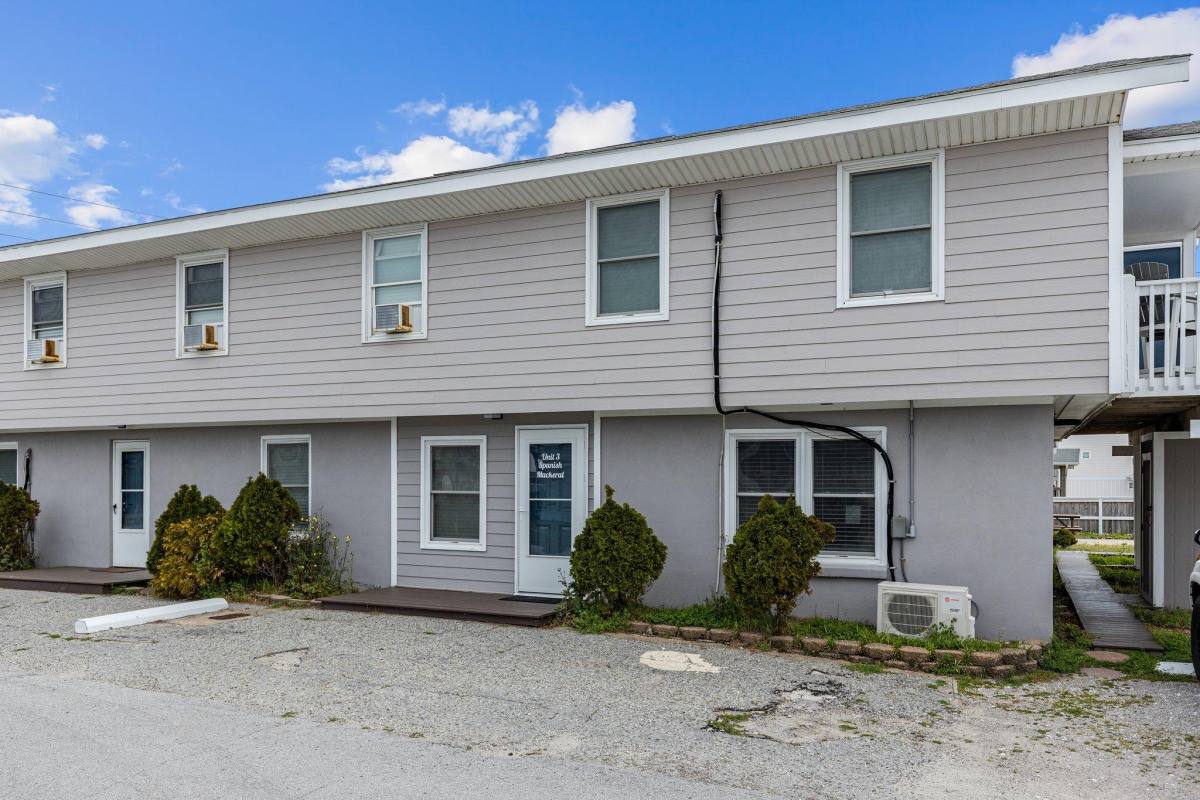 Condo for rent at 119 W Bogue Blvd #5, Atlantic Beach, NC 28512