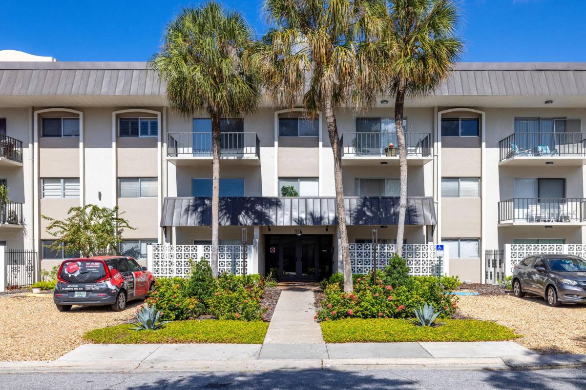 Condo for rent at Shore Colony Condominiums, 4610 W Gray St #110, Tampa, FL 33609