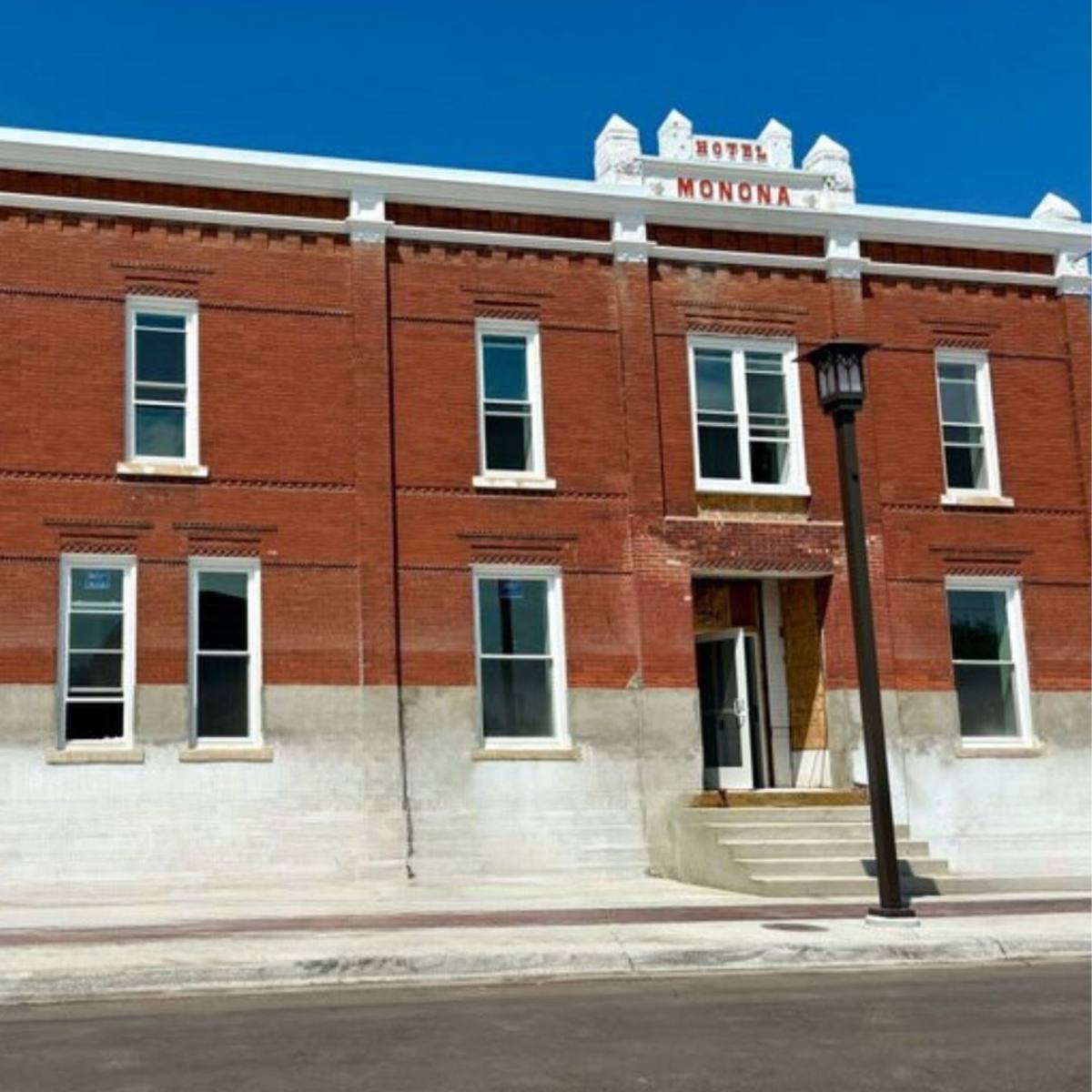 Apartment for rent at 800 Iowa Ave, Onawa, IA 51040