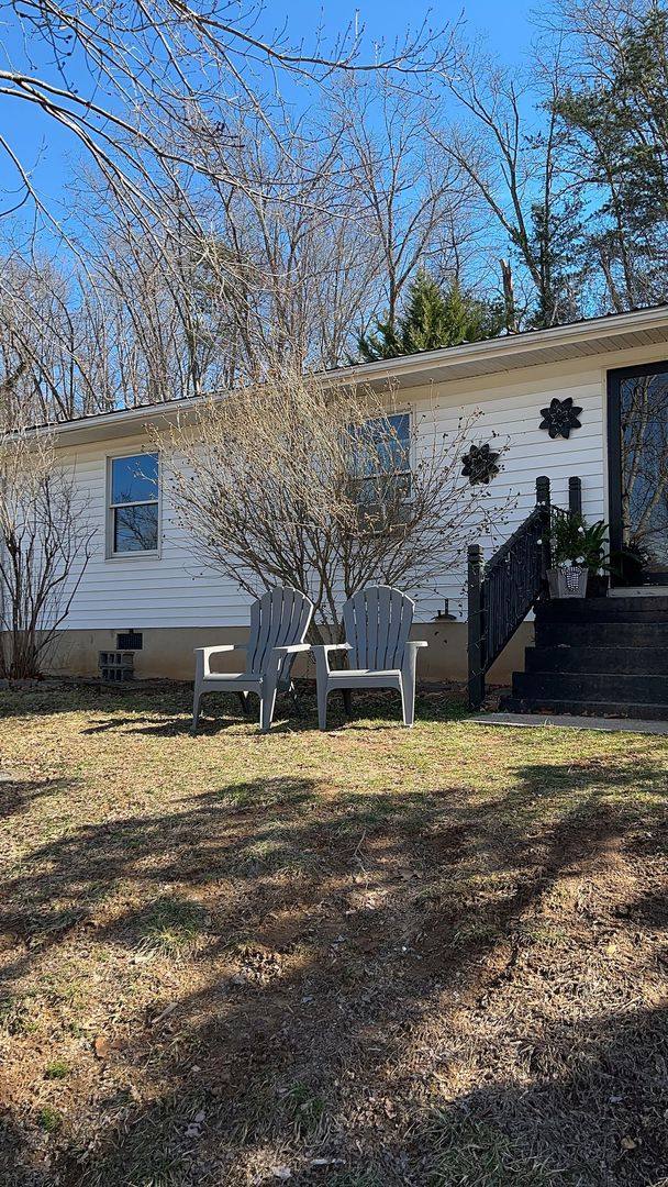 House for rent at 1914 Cedar Ave, Buena Vista, VA 24416