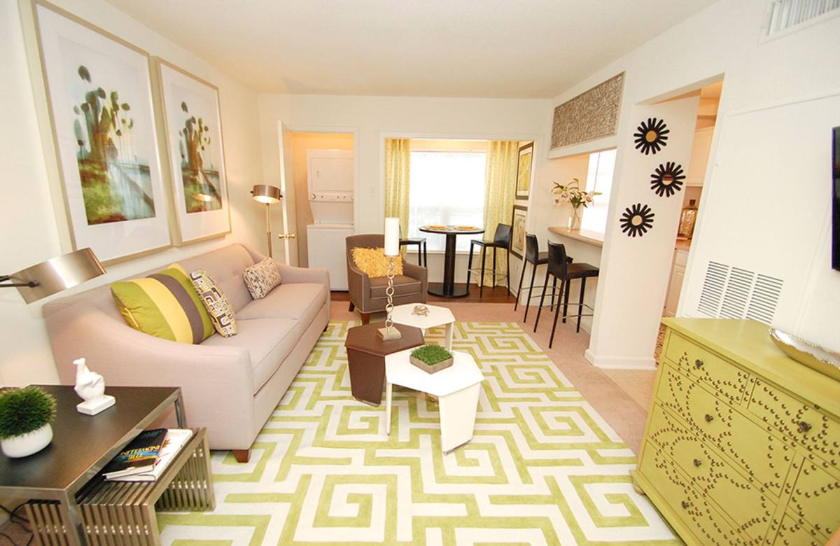 Apartment for rent at 2401 Houma Blvd, Metairie, LA 70001