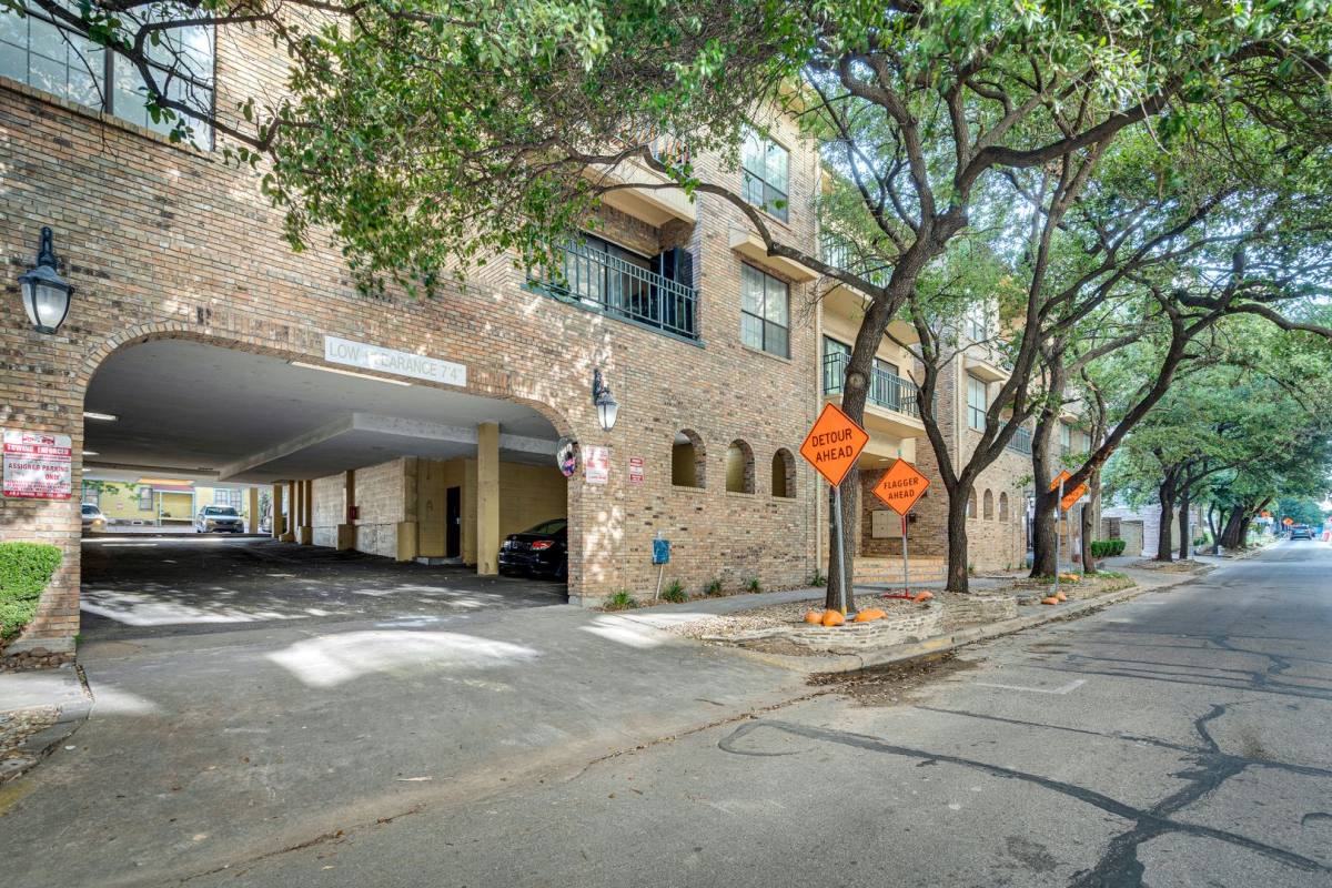 Apartment for rent at 1908 San Antonio #306, Austin, TX 78705