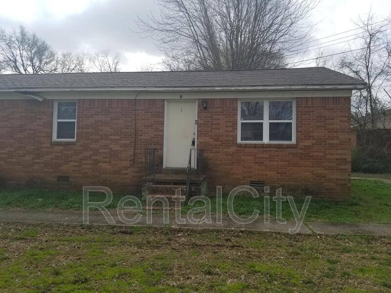 Apartment for rent at 916 N Monroe Ave #1, Brownsville, TN 38012