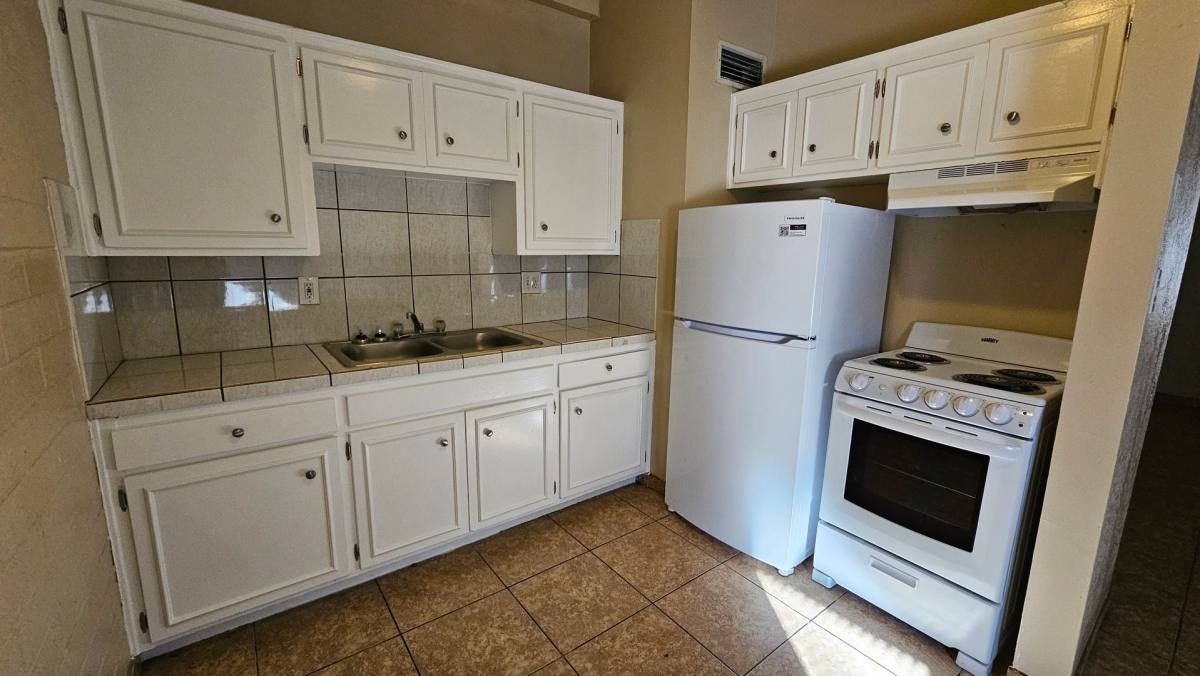 Townhouse for rent at 5416 E Lee St, Tucson, AZ 85712