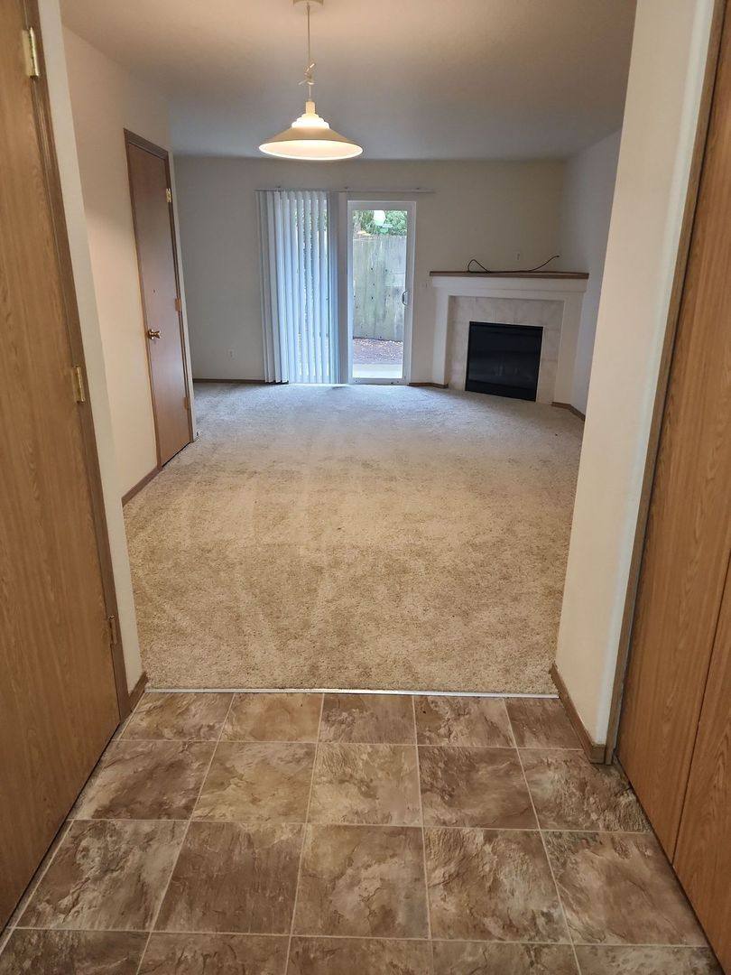 Apartment for rent at 14201-14205 E Burnside, Portland, OR 97233