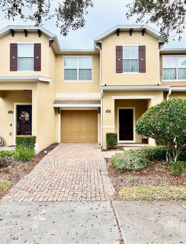 Townhouse for rent at 12137 Citruswood Dr, Orlando, FL 32832