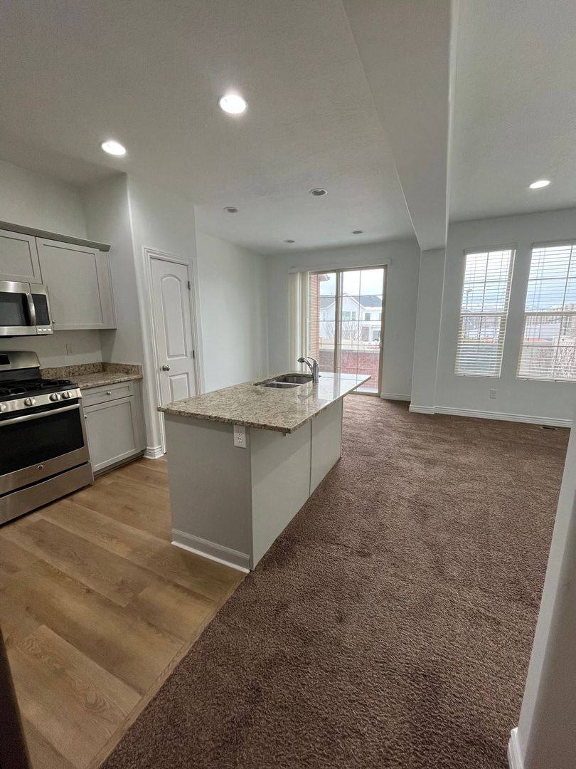 Apartment for rent at 6687 N Monument Peak, Eagle Mountain, UT 84005