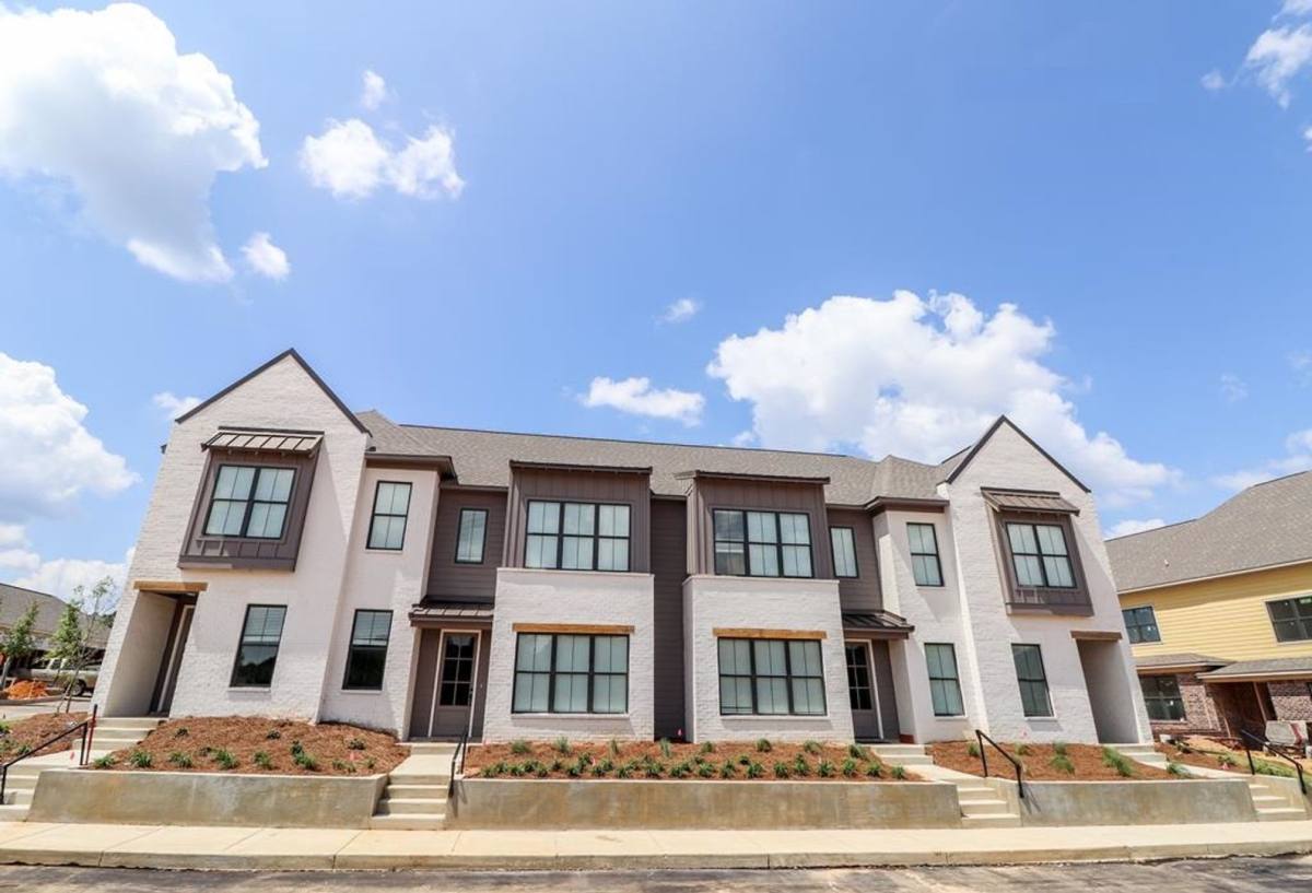 Townhouse for rent at 698 Miramar Lane #208, Oxford, MS 38655