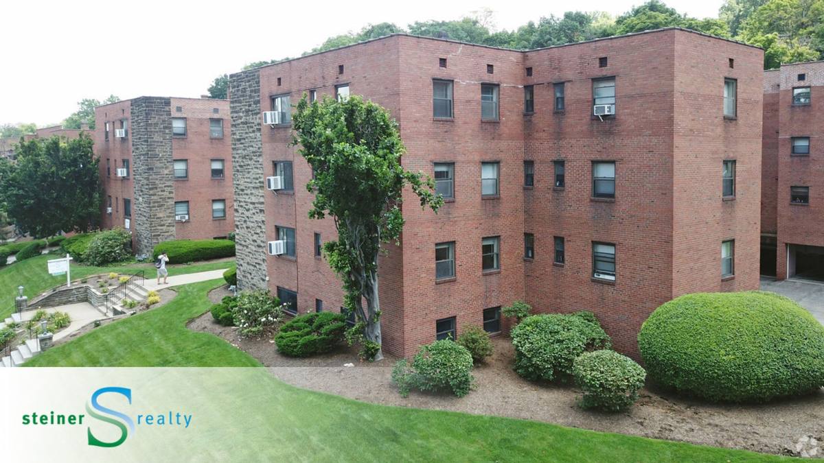 Apartment for rent at 5520 Fifth Ave, Pittsburgh, PA 15232