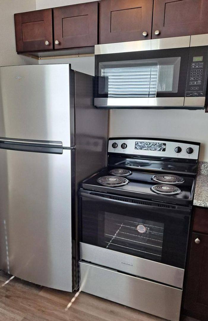 Apartment for rent at 1 Oak Knoll Dr, Festus, MO 63028