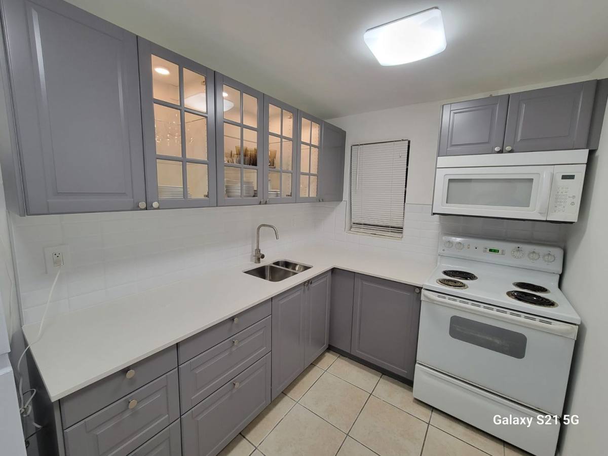 Apartment for rent at 7620 Carlyle Ave, Miami Beach, FL 33141