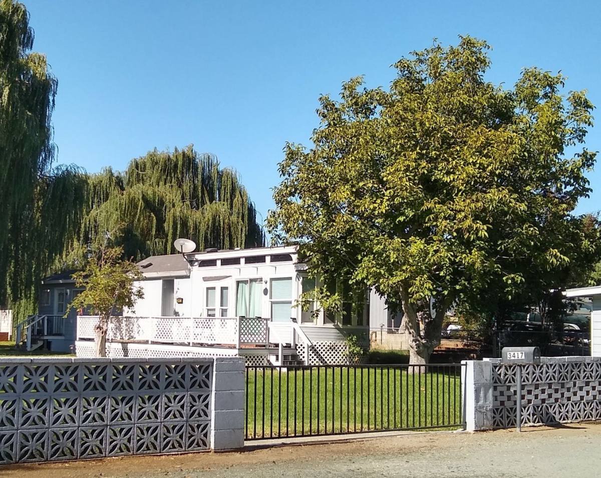 House for rent at 3417 Snug Harbor Dr, Walnut Grove, CA 95690