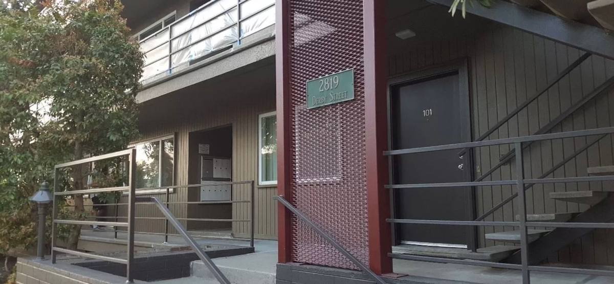 Apartment for rent at 2819 Derby St, Berkeley, CA 94705