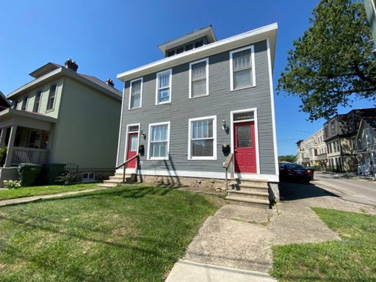 Apartment for rent at 1153 Summit St, Columbus, OH 43201