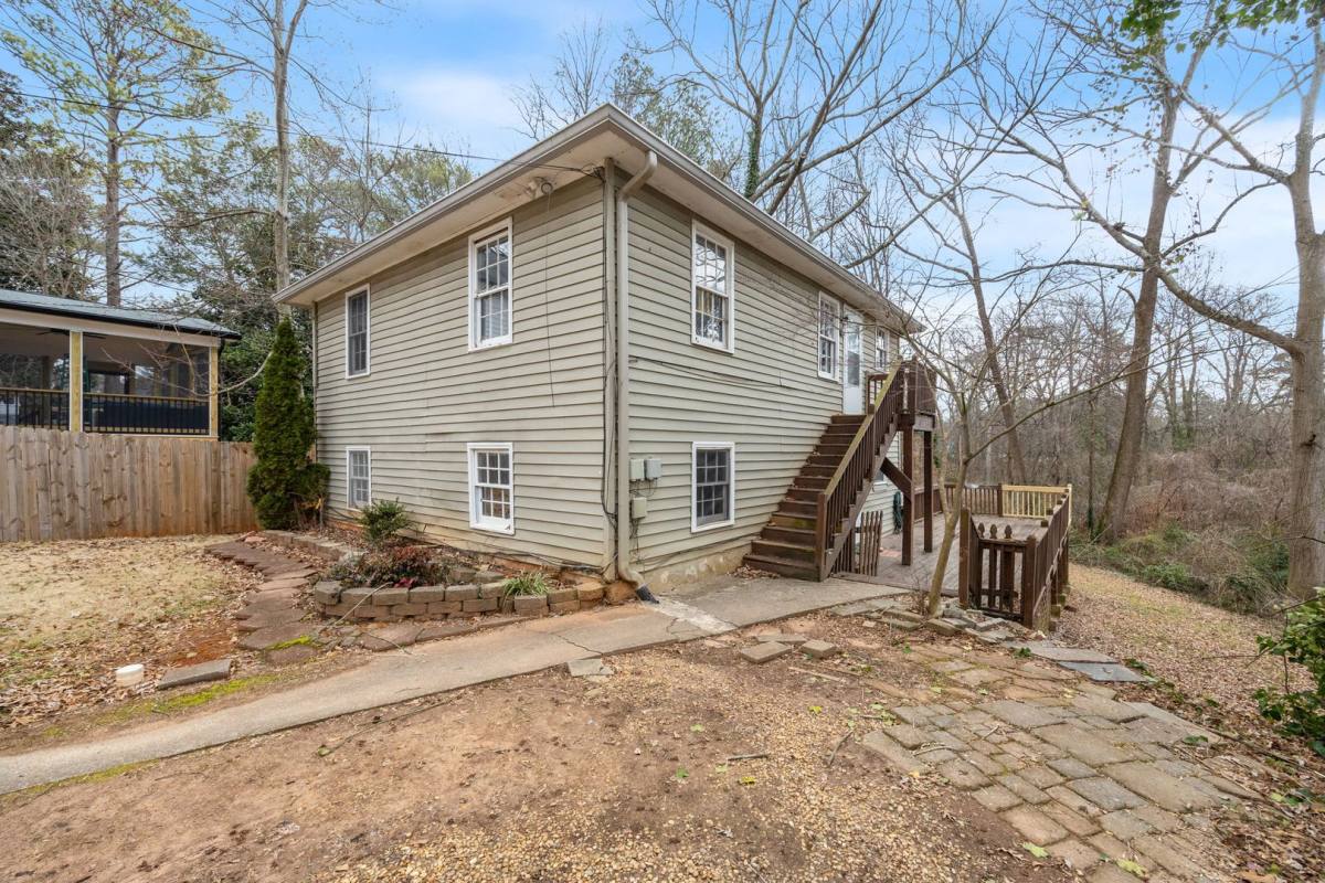Apartment for rent at 1346 Miller Reed Ave #B, Atlanta, GA 30315