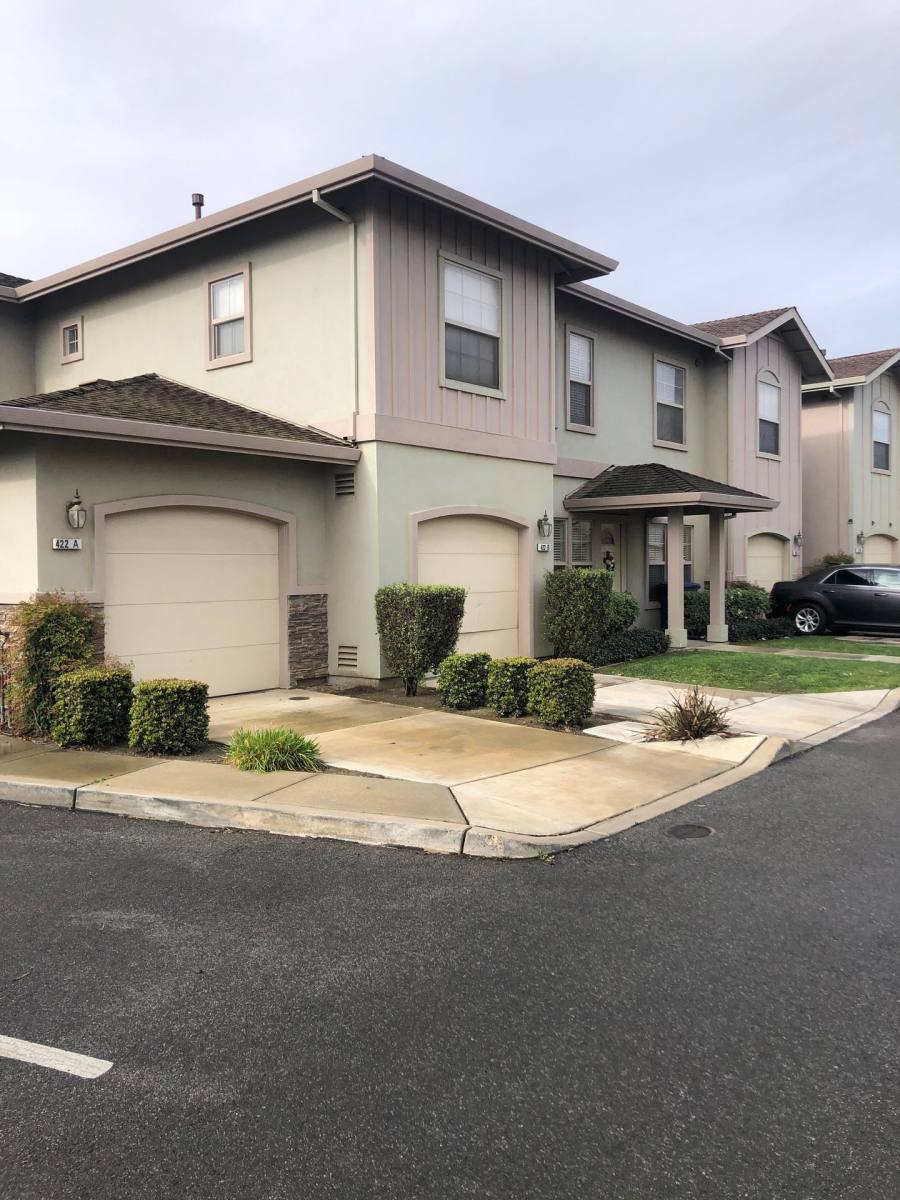Townhouse for rent at 422 9th St #B, Greenfield, CA 93927