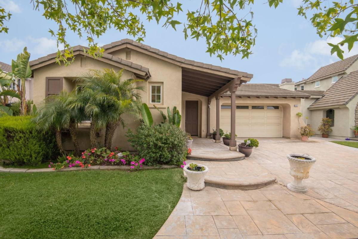 House for rent at 3362 Brookwood Lane, Oxnard, CA 93036