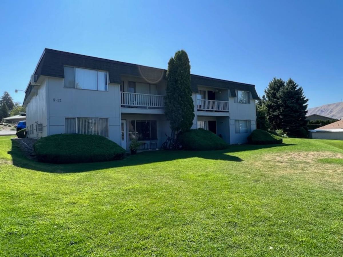 Apartment for rent at 933 N Baker, East Wenatchee, WA 98802