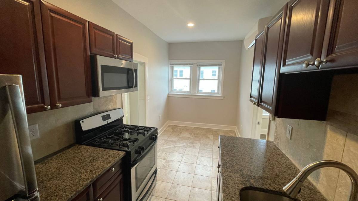 Apartment for rent at 1025 Collings Ave, Oaklyn, NJ 08107