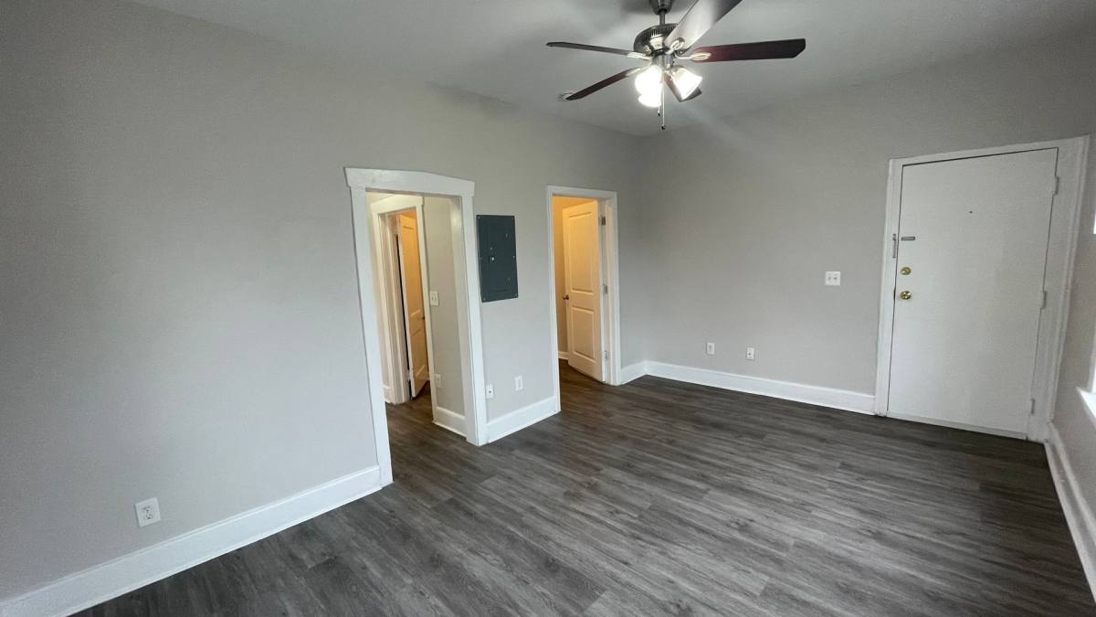 Apartment for rent at 1025 Collings Ave, Oaklyn, NJ 08107