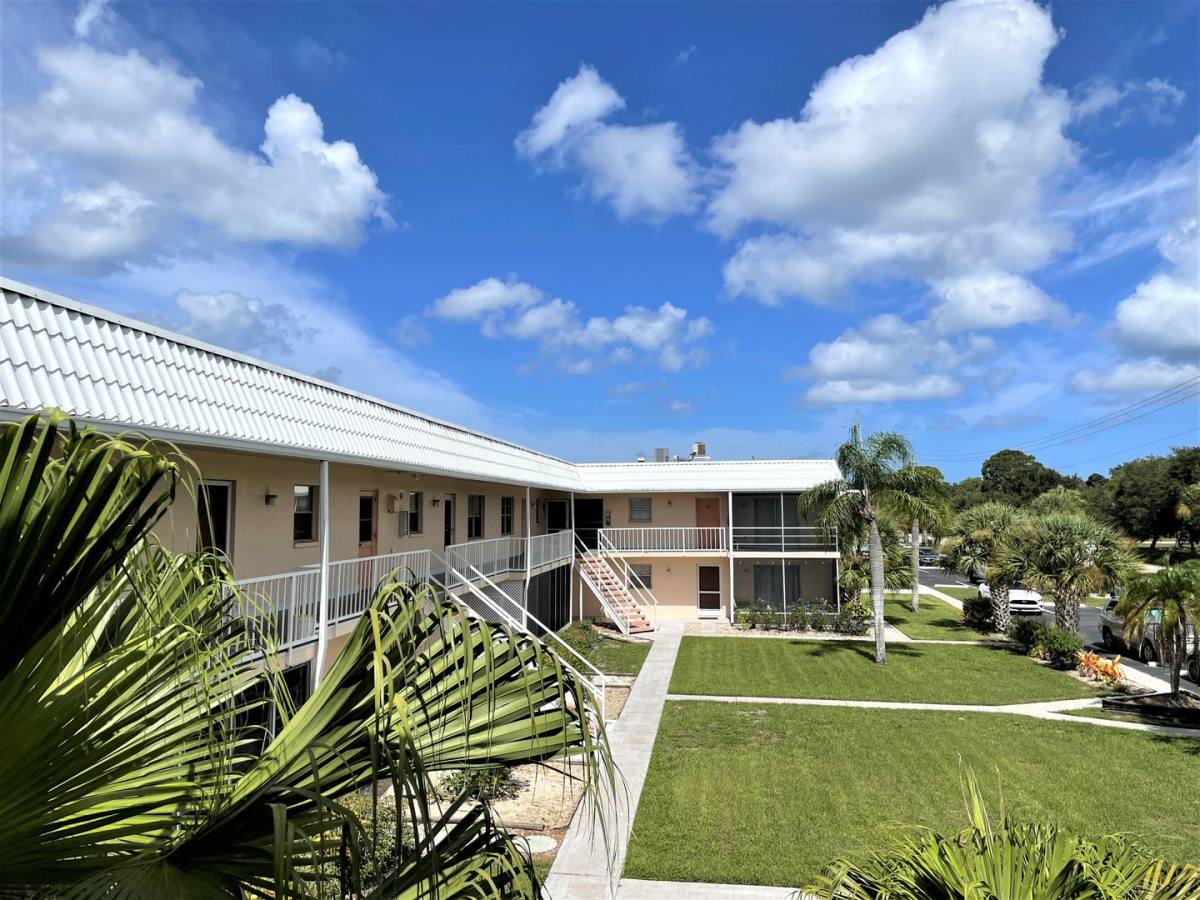 Condo for rent at 460 Base Ave, Venice, FL 34285