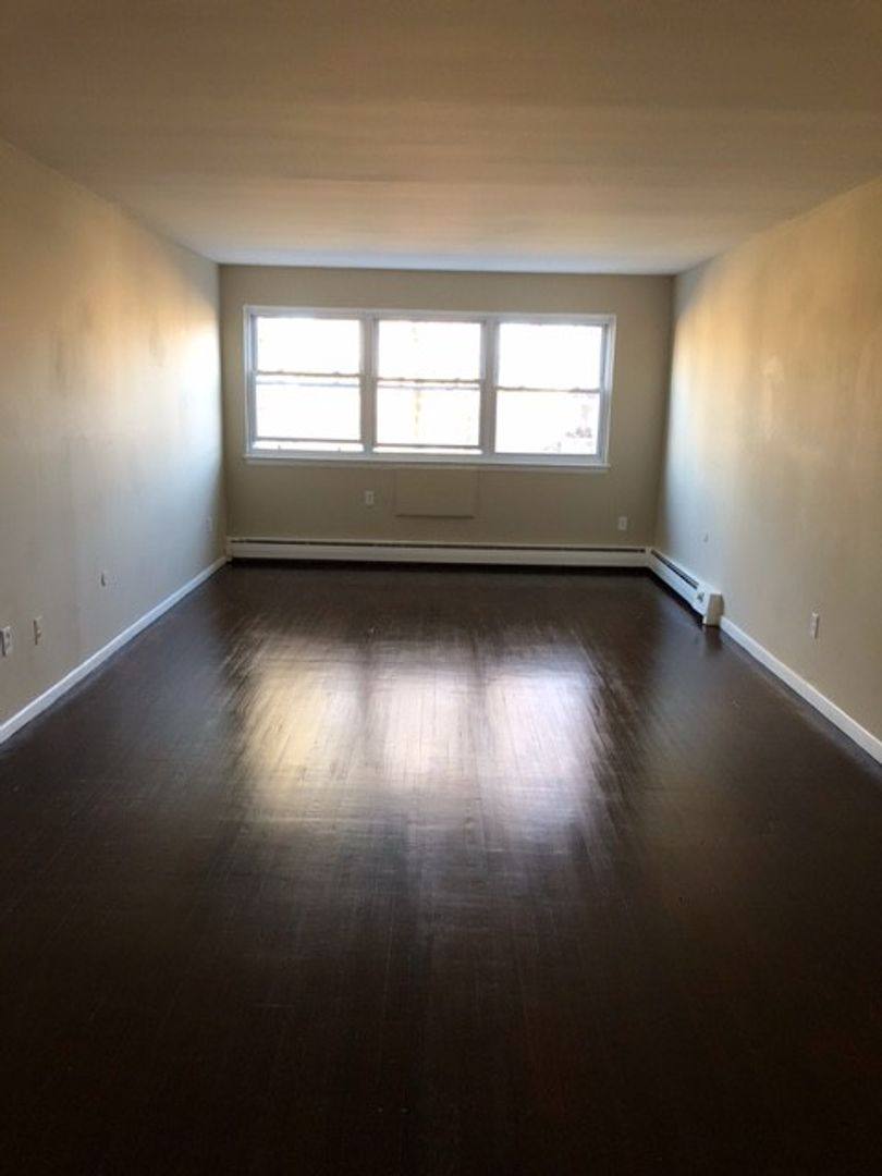 Apartment for rent at 366 Park Ave, Orange, NJ 07050