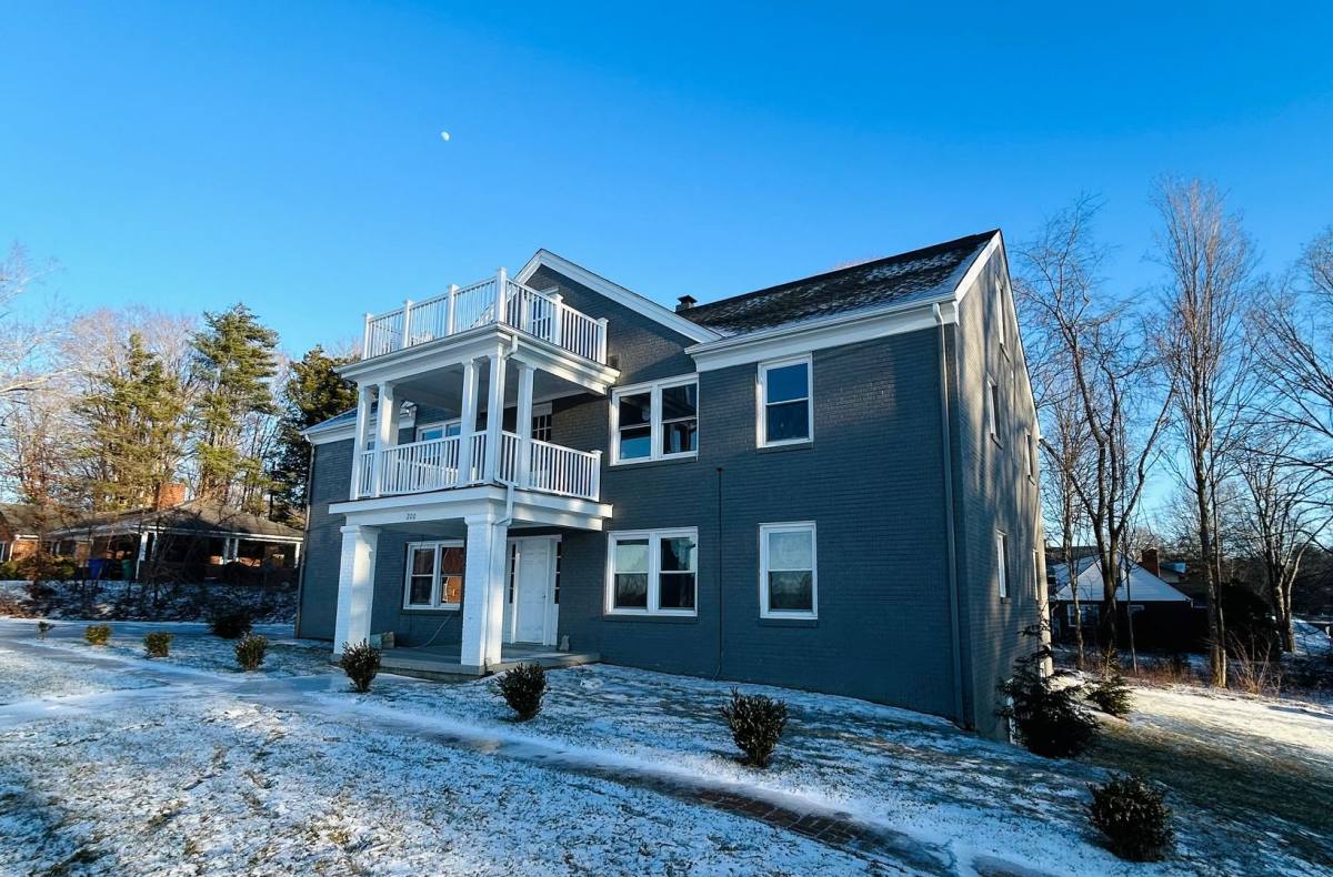 Apartment for rent at 200 Eheart St SE, Blacksburg, VA 24060