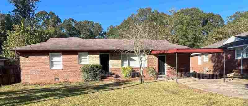 House for rent at 2829 Hawthorne Dr, Columbus, GA 31903