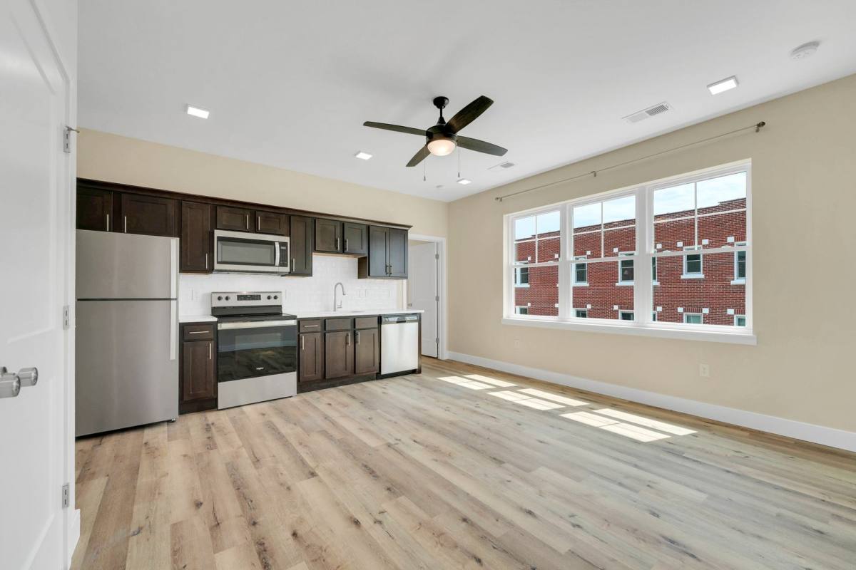 Apartment for rent at 519 E Cherry St, Springfield, MO 65806