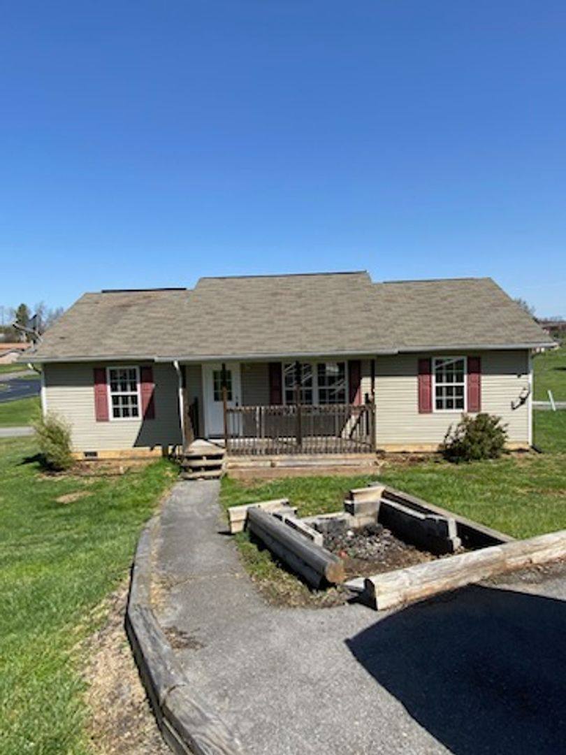 House for rent at 344 Maple Leaf Dr, Newport, TN 37821
