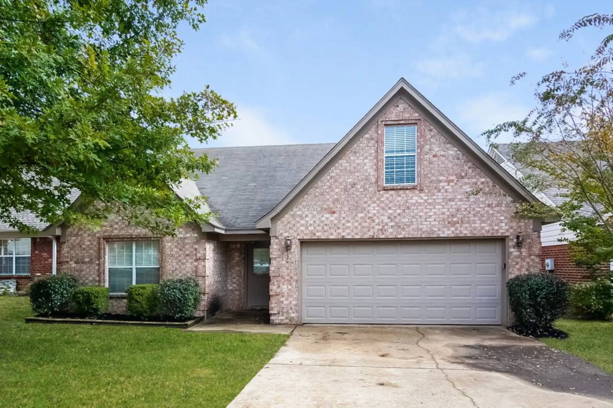 House for rent at 3048 Stonehenge Dr, Hernando, MS 38632