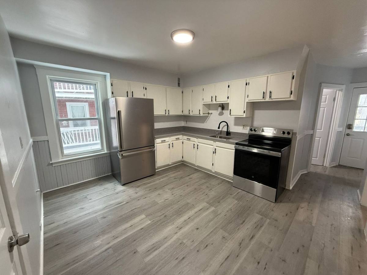 Apartment for rent at 82 Pine St, Southbridge, MA 01550