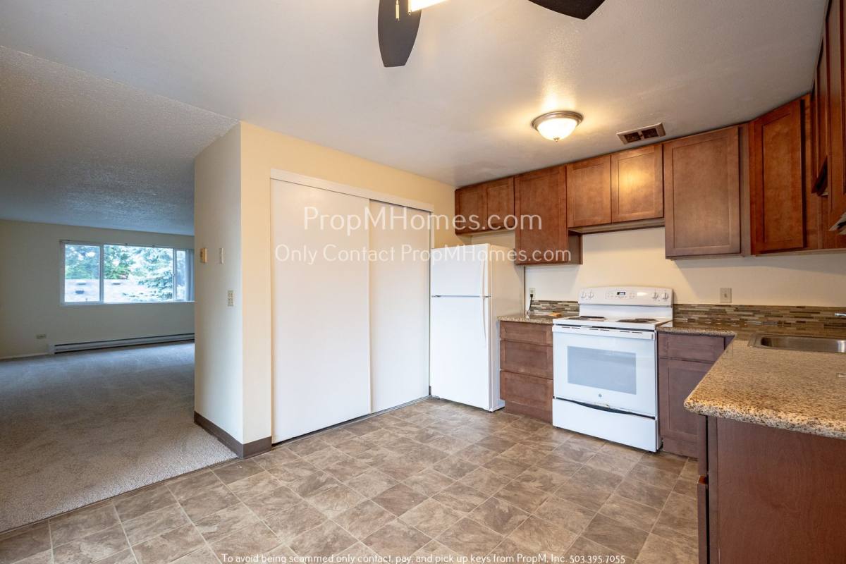 Apartment for rent at 3350 SW 126th Ave, Beaverton, OR 97005