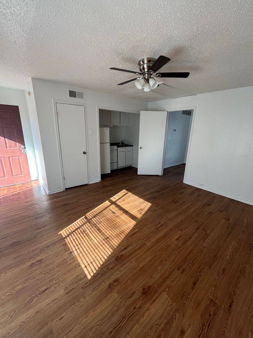 Apartment for rent at 1422-1428 Bennett Ave, Dallas, TX 75206
