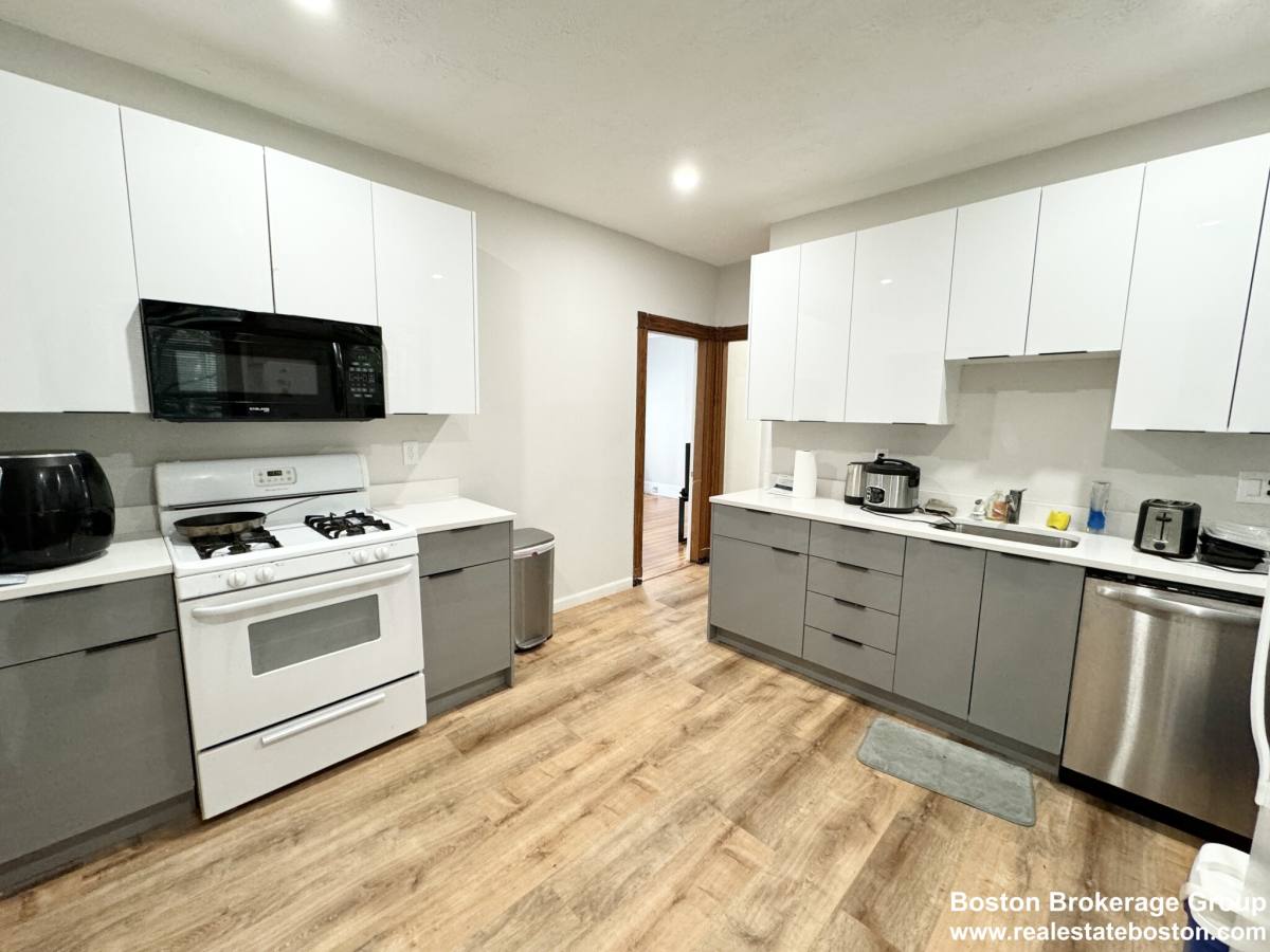 Apartment for rent at 37 Sudan St #2, Dorchester, MA 02125