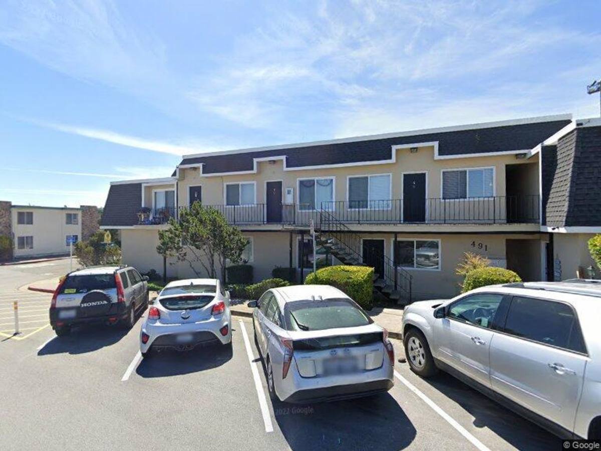 Apartment for rent at 491 Richmond Dr, Millbrae, CA 94030