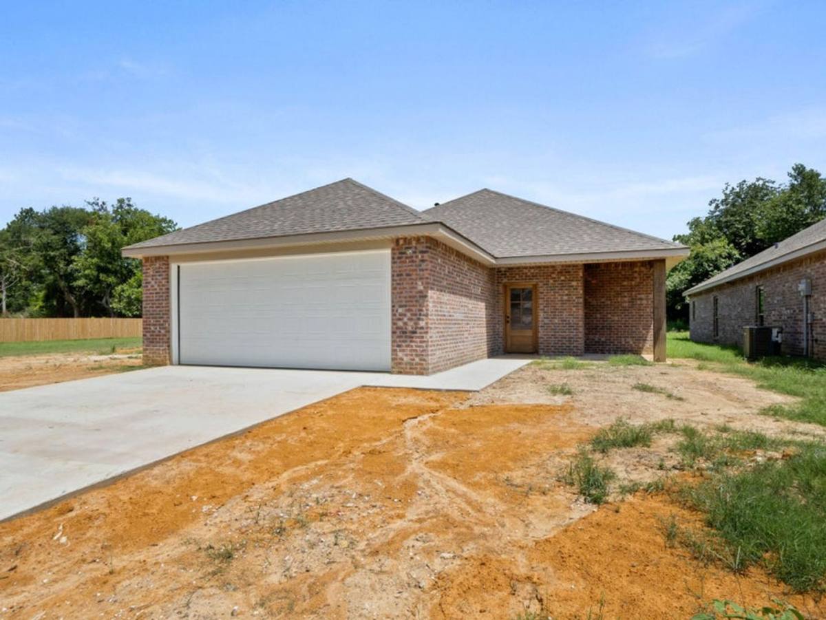 House for rent at 1277 Miller St, Deridder, LA 70634