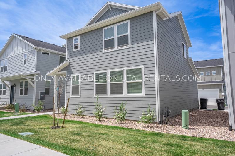 Townhouse for rent at 1733 N 1260 E, Payson, UT 84651