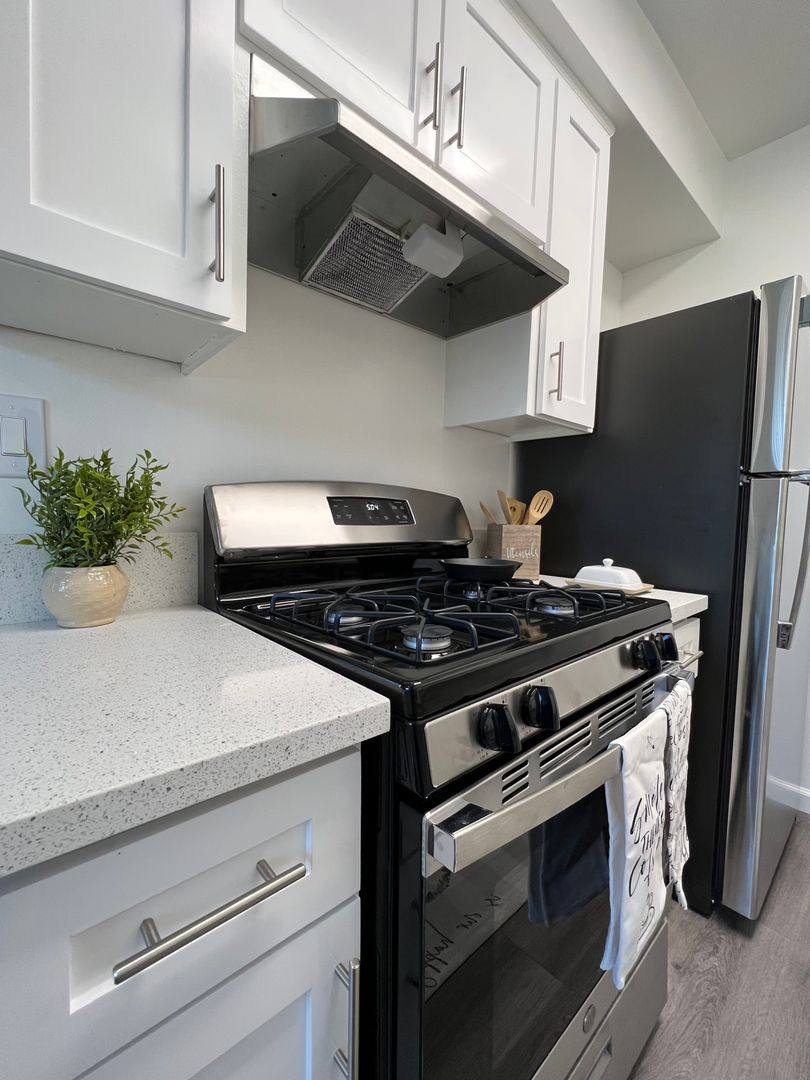 Apartment for rent at 13637 Ruther Ave, South Gate, CA 90280